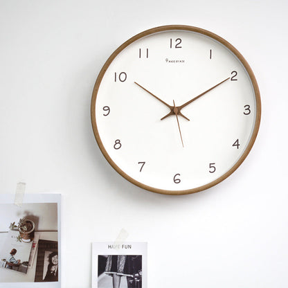 Mogendo | Simple analog solid wood wall clock for home – timeless and elegant!