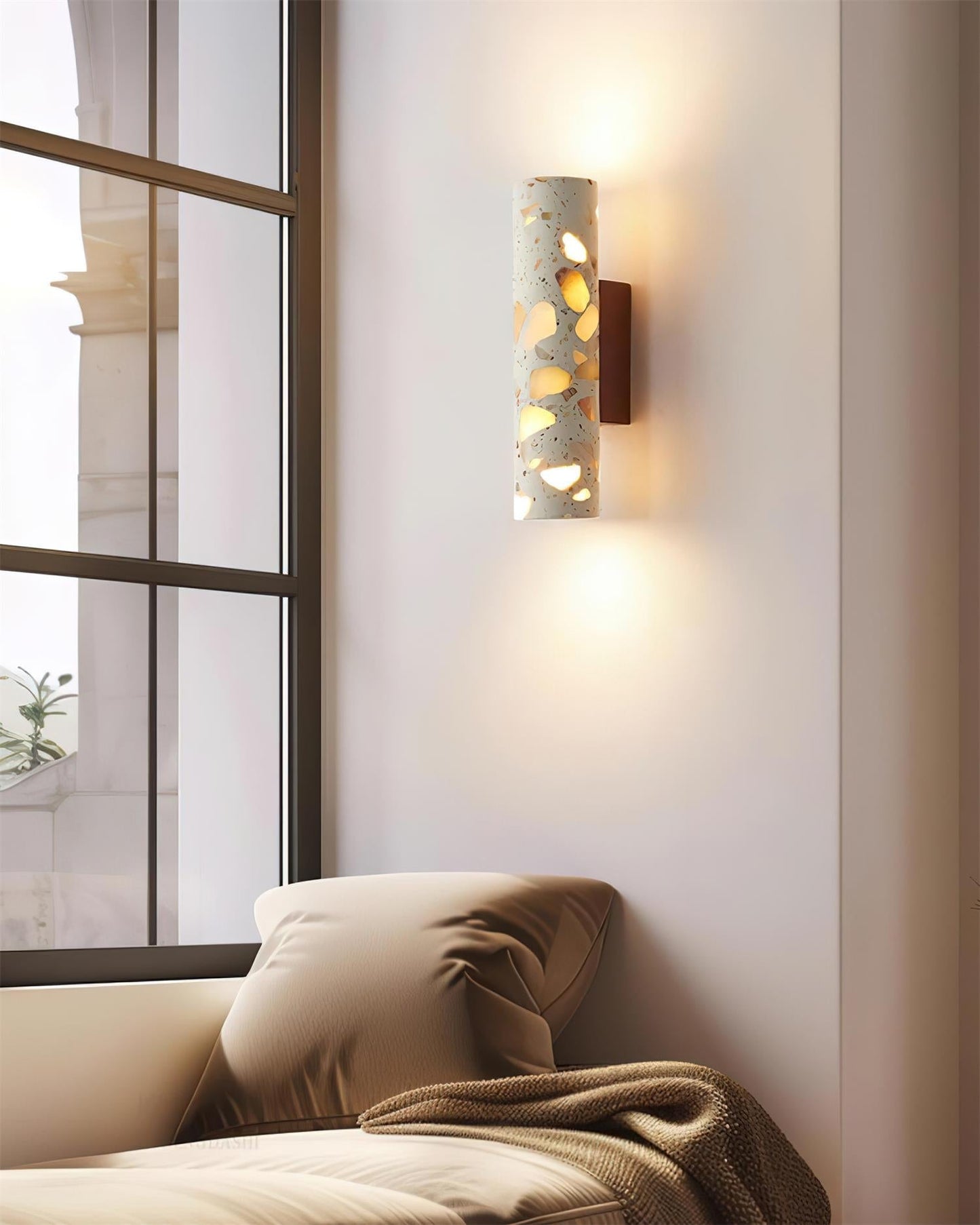 Mogendo | Clasten Wall Lamp