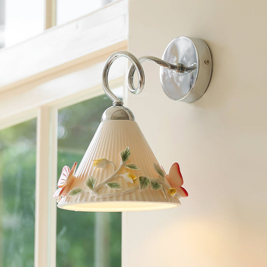 Mogendo | Florynna Wall Lamp W 22cm x H 28cm W 8.6″ x H 11″ Chrome & White