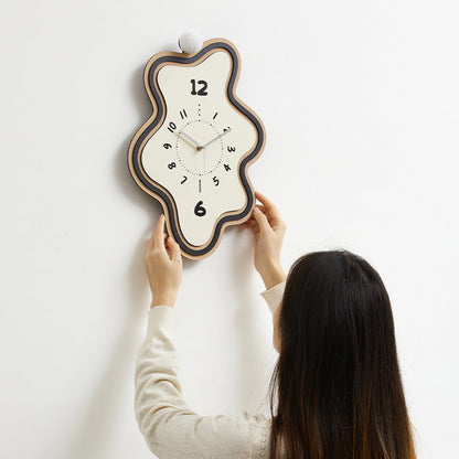 Mogendo | Creative irregular wall decoration Silent Clock