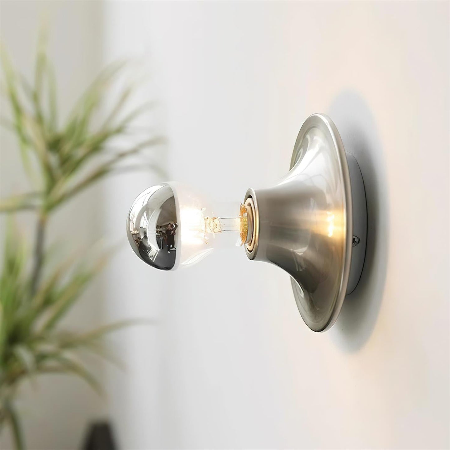 Mogendo | Radiora Wall Lamp W 15cm x H 13cm W 5.9″ x H 5.1″ Chrome