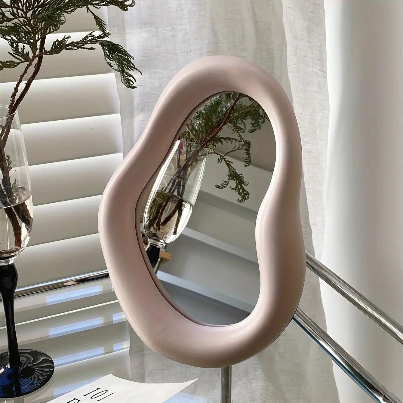 Mogendo | Mirrorly - Deformed Mirror Lotus