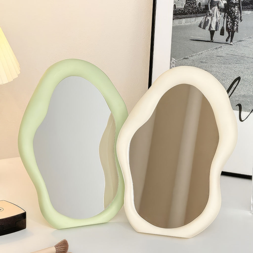 Mogendo | Irregular Blob Makeup Mirror
