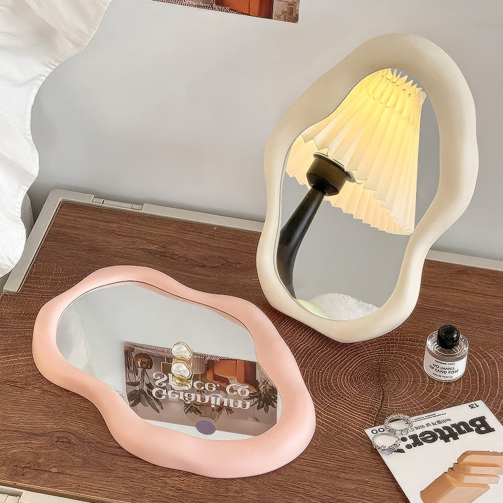 Mogendo | Irregular Blob Makeup Mirror